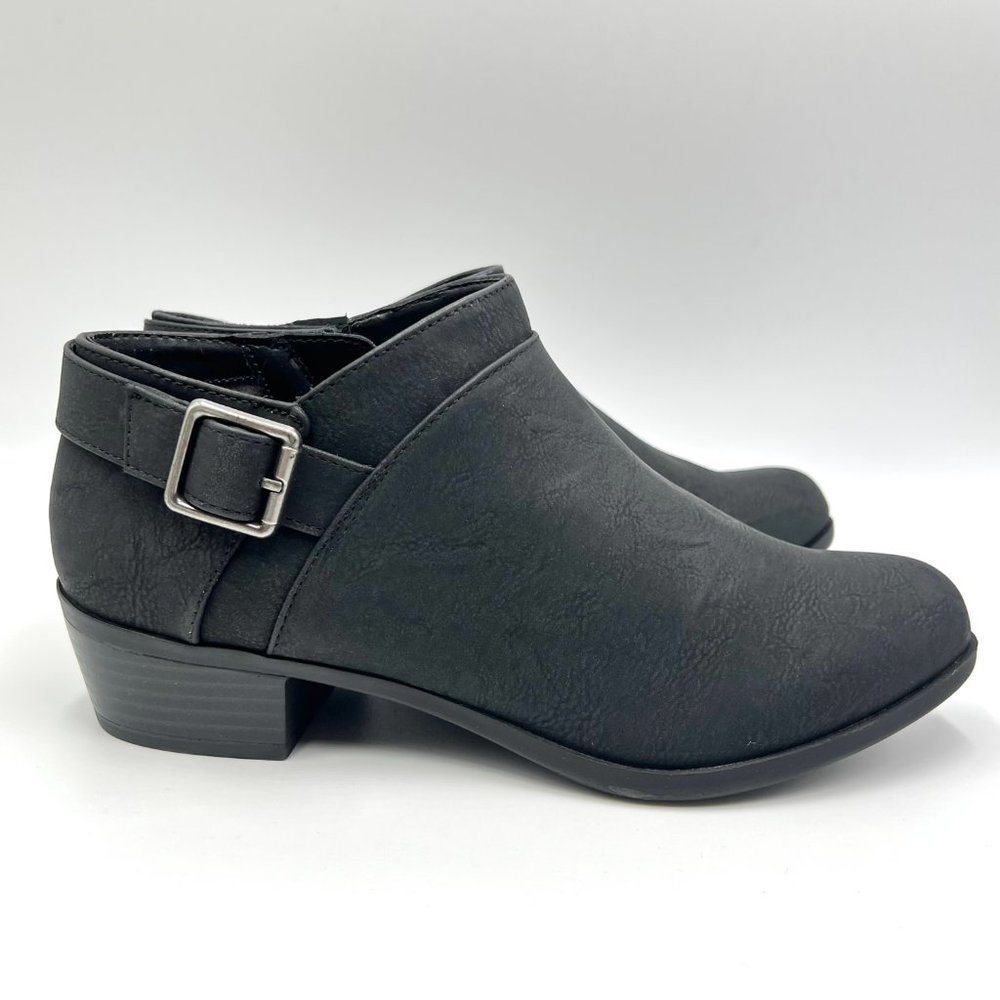 Lifestride Womens Size 7 Black Faux Vegan Leather Low‎ Cut Ankle Boots Booties